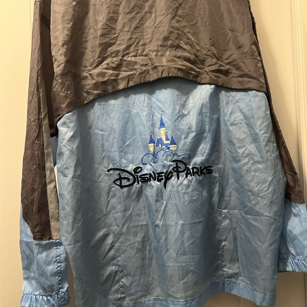 Disney rain Jacket unisex L/XL Embroidered falls into its own bag - Picture 4 of 4